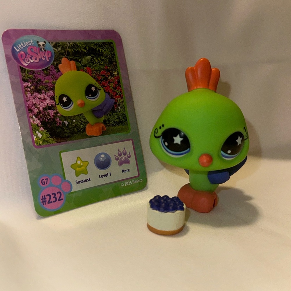 Littlest Pet Shop Series 4 Lime Green Parrot with Orange Crest and Feet